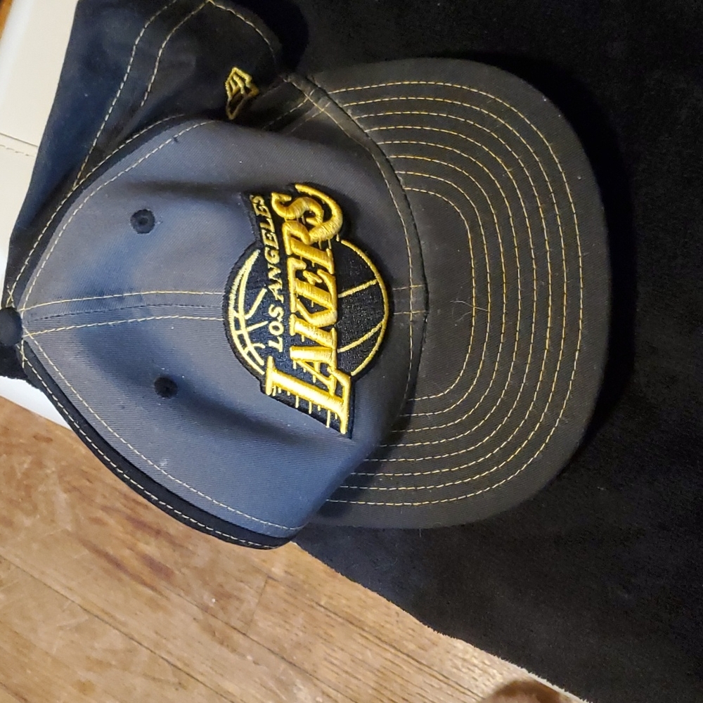 Men Lakers hat szmed-large